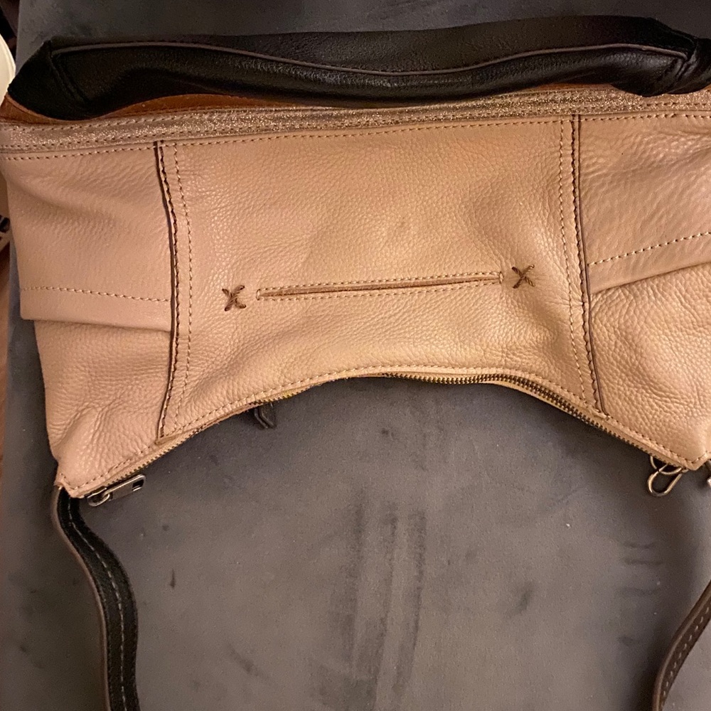 Beige purse-Brand THE SAK